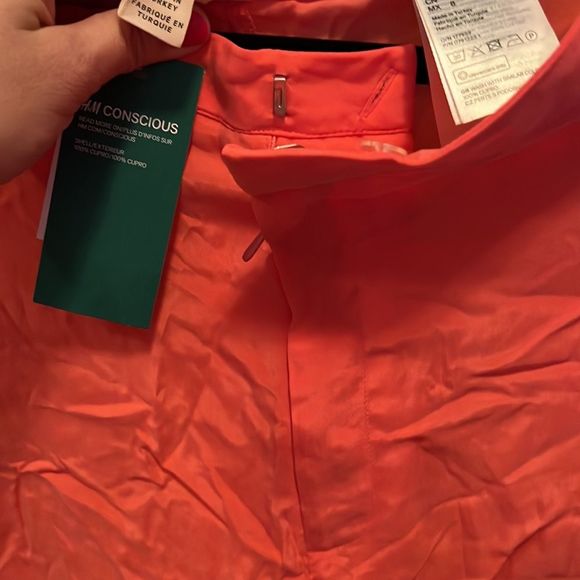 NWT H&M wide leg culottes  - coral - zip fly. Size 8 Extremely soft! - Picture 2 of 4